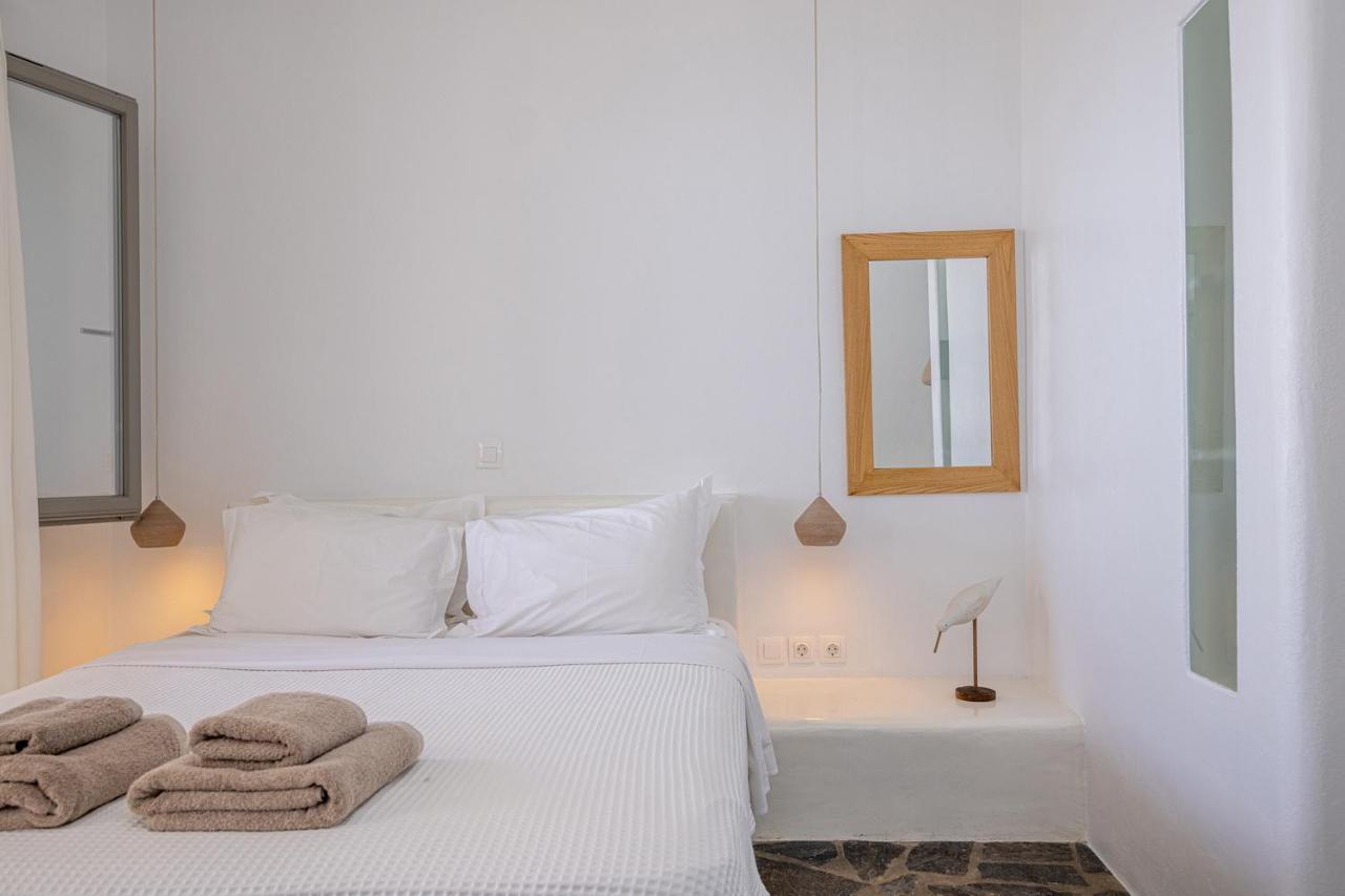 Big Blue Suites & Apartments Kionia Zewnętrze zdjęcie