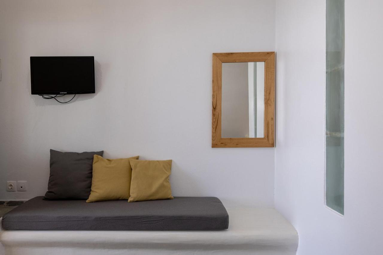 Big Blue Suites & Apartments Kionia Zewnętrze zdjęcie